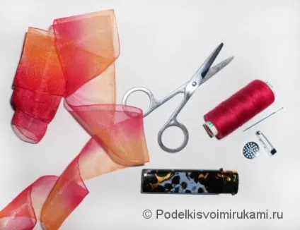 Квітка з капронової стрічки (намистин своїми руками) Квітка з капронової стрічки