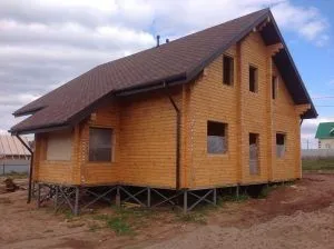 Будинок на палях конструкція і покрокова технологія зведення (конструкція) Будинок на палях конструкція і покрокова технологія зведення