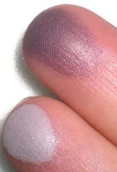 Подвійні шовковисті тіні для повік signature від estee lauder - відгуки, фото і ціна (компактні (сухі) тіні) Подвійні шовковисті тіні для повік signature від estee lauder - відгуки, фото і ціна