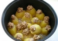Фарширований картопля в мультиварці рецепт з фото, готуємо в мультиварці (готувати фаршировану картоплю) Фарширований картопля в мультиварці рецепт з фото, готуємо в мультиварці