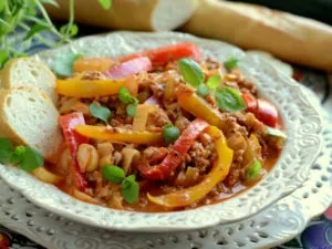 Фарш з овочами на сковороді, в духовці і мультиварці рецепти