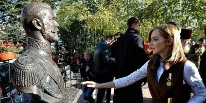 Фекальний сталагміт замироточив в мережі жартують над заявою Поклонский - новини політики (поїхала) Фекальний сталагміт замироточив в мережі жартують над заявою Поклонский - новини політики