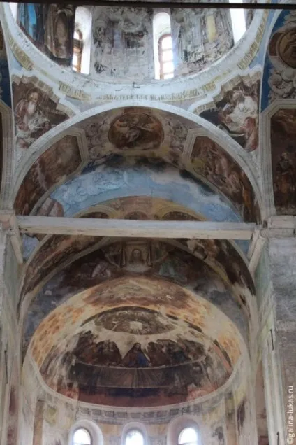 Георгіївський собор в Юр'єв-Польському (георгіївський) Георгіївський собор в Юр'єв-Польському