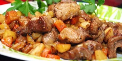 Грудинка, запечена в духовці (у фользі, рукаві) рецепти (грудинка запечена в духовці) Грудинка, запечена в духовці (у фользі, рукаві) рецепти