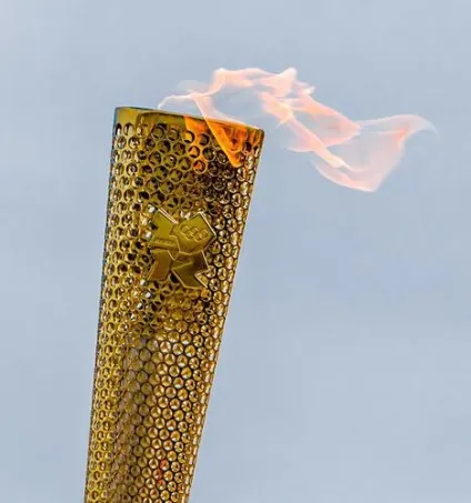 Історія олімпійського вогню 1 (історія Олімпійського вогню) Історія олімпійського вогню 1
