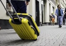 Вибираємо якісну, правильну валізу на колесах валізу