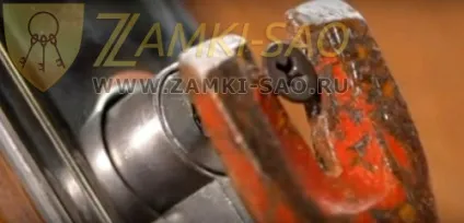 Як відкрити двері якщо ключ зламався в замку поради майстра (відкрити двері зламався ключ) Як відкрити двері якщо ключ зламався в замку поради майстра