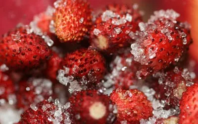 Як приготувати суницю з цукром