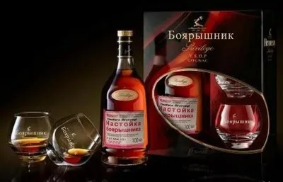 Як приготувати настоянку глоду в домашніх умовах