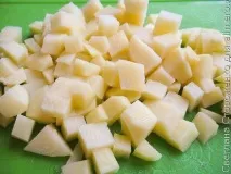 Смачний борщ з курячими фрикадельками. борщ