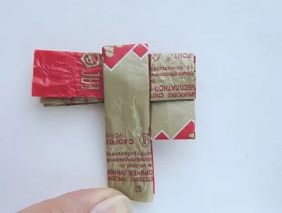 Як сплести браслет з фантиків - ярмарок майстрів - ручна робота, handmade (плетіння з паперу) Як сплести браслет з фантиків - ярмарок майстрів - ручна робота, handmade