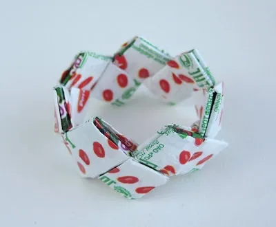 Як сплести браслет з фантиків - ярмарок майстрів - ручна робота, handmade (фантики від цукерок) Як сплести браслет з фантиків - ярмарок майстрів - ручна робота, handmade