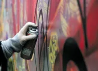Як видалити застарілу фарбу, графіті (графіті) Як видалити застарілу фарбу, графіті