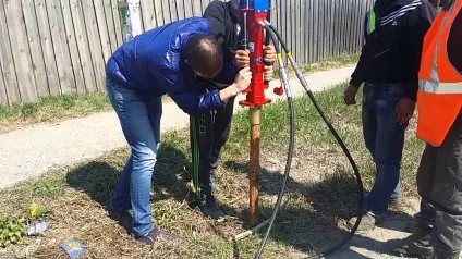 Як забити стовпи для забору на дачі самостійно