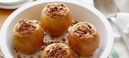 Як запекти яблука в духовці з цукром