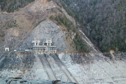 Краще один раз побачити, ніж сто разів почути (води Джварском водосховище) Краще один раз побачити, ніж сто разів почути
