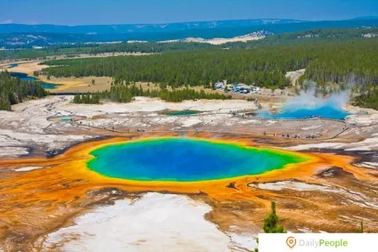 Кращі місця в америці, які коштувати обов'язково відвідати (Великий призматичний джерело) Кращі місця в америці, які коштувати обов'язково відвідати