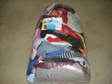 Що таке second hand і одяг stock