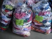 Що таке second hand і одяг stock
