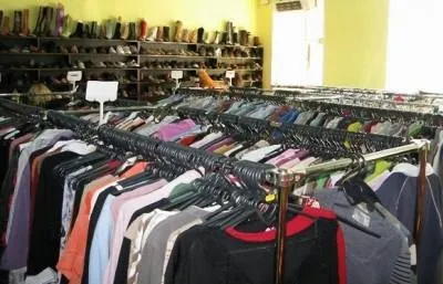 Що таке second hand і одяг stock