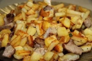 Скільки калорій в смаженої картоплі (смаженої картоплі калорійність) Скільки калорій в смаженої картоплі