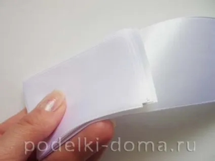 Квітка лілія з атласної стрічки (майстер-клас), коробочка ідей і майстер-класів (атласною) Квітка лілія з атласної стрічки (майстер-клас), коробочка ідей і майстер-класів