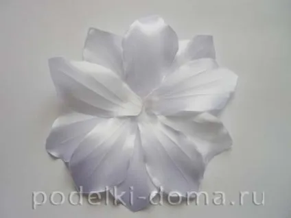 Квітка лілія з атласної стрічки (майстер-клас), коробочка ідей і майстер-класів (атласна) Квітка лілія з атласної стрічки (майстер-клас), коробочка ідей і майстер-класів