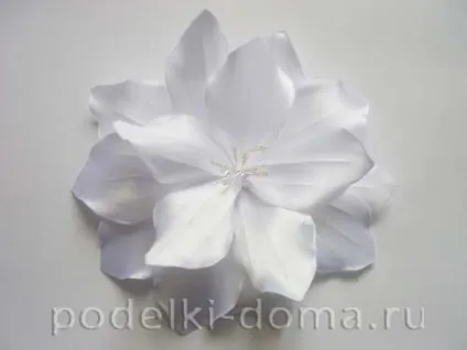 Квітка лілія з атласної стрічки (майстер-клас), коробочка ідей і майстер-класів (квітка) Квітка лілія з атласної стрічки (майстер-клас), коробочка ідей і майстер-класів
