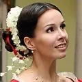 Дано 12 8 тролів-феечек з крильцями (знову бачимо незайманий бампер) Дано 12 8 тролів-феечек з крильцями