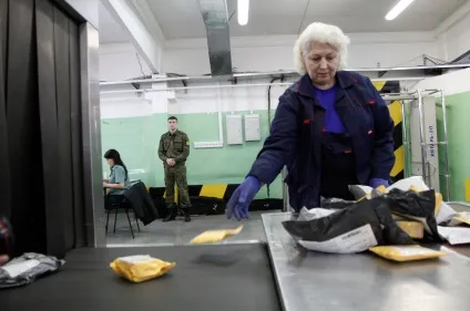 Та не розкриваємо ми посилки! І не розглядаємо ваші речі! »(Діяльності Одессаой митниці) Та не розкриваємо ми посилки! І не розглядаємо ваші речі! »