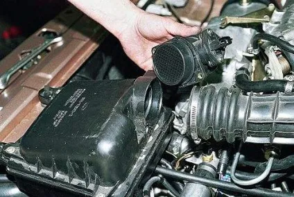 Датчик масової витрати повітря ознаки несправності та заміна (повітря) Датчик масової витрати повітря ознаки несправності та заміна