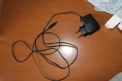 Робимо підсвічування скляних полиць в вітальні стінці за допомогою світлодіодної стрічки (полиць) Робимо підсвічування скляних полиць в вітальні стінці за допомогою світлодіодної стрічки