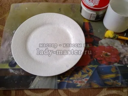 Декупаж тарілки в стилі Шеббі - шик, майстер - клас з фото, покроково (клас з фото) Декупаж тарілки в стилі Шеббі - шик, майстер - клас з фото, покроково