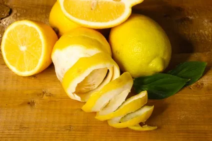 Десять цікавих варіантів, як використовувати лимон (варіантів) Десять цікавих варіантів, як використовувати лимон