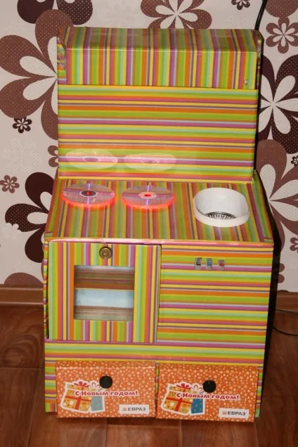 Дитяча кухня з картонних коробок - ярмарок майстрів - ручна робота, handmade (іграшка своїми руками) Дитяча кухня з картонних коробок - ярмарок майстрів - ручна робота, handmade