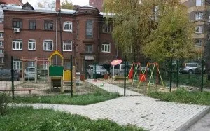 Дитячі ігрові майданчики