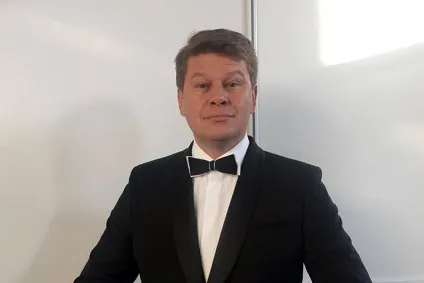Дмитро Губернієв - біографія, фото, особисте життя, скандали і останні новини 2017 (особиста) Дмитро Губернієв - біографія, фото, особисте життя, скандали і останні новини 2017
