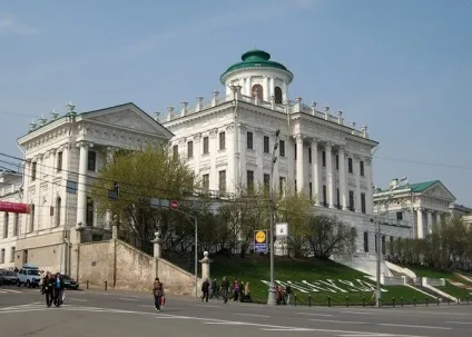 Будинок Пашкова опис, історія, легенди, адреса, фотографії (опис) Будинок Пашкова опис, історія, легенди, адреса, фотографії