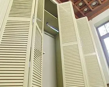 Двері жалюзійні для шаф (шаф) Двері жалюзійні для шаф