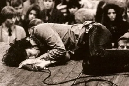 Джим Моррісон - біографія, the doors, музична кар'єра, причина смерті (новини спорту) Джим Моррісон - біографія, the doors, музична кар'єра, причина смерті