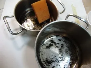 Якщо пригоріло варення в емальованій каструлі, як можна її відмити (можна) Якщо пригоріло варення в емальованій каструлі, як можна її відмити