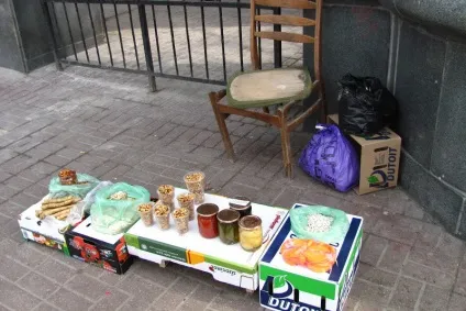 Якби знала, що можна просто на вулиці торгувати, на державу б ні дня в житті не працювала! »(Знала) Якби знала, що можна просто на вулиці торгувати, на державу б ні дня в житті не працювала! »