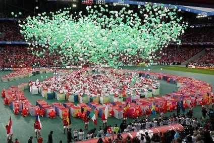 Євро-2008 учасники, результати матчів, чемпіон (собі перше місце) Євро-2008 учасники, результати матчів, чемпіон