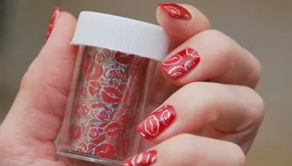 Фольга для нігтів як користуватися переводки, варіанти дизайну (користуватися) Фольга для нігтів як користуватися переводки, варіанти дизайну