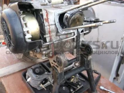 Фотозвіт як усунути задір на поршневий скутера, alisa-motors (буде жерти масло) Фотозвіт як усунути задір на поршневий скутера, alisa-motors