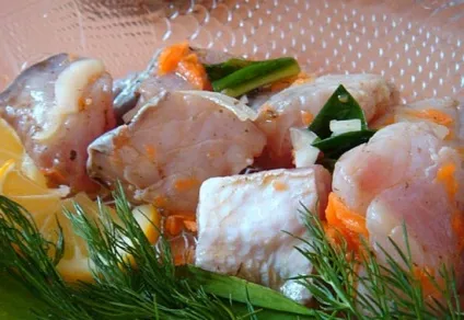Маринований товстолобик в домашніх умовах - Саламур з товстолобика рецепт