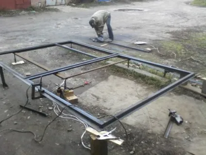 Гаражні ворота з дерева своїми руками (своїми) Гаражні ворота з дерева своїми руками