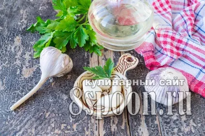 Грінки з чорного хліба з часником - 8 (чорного) Грінки з чорного хліба з часником - 8