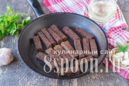 Грінки з чорного хліба з часником - 8 (чорного хліба часником) Грінки з чорного хліба з часником - 8