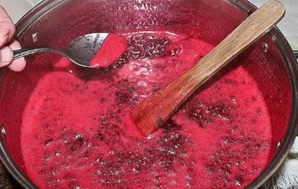 Густе малинове варення - дуже смачне ласощі на зиму